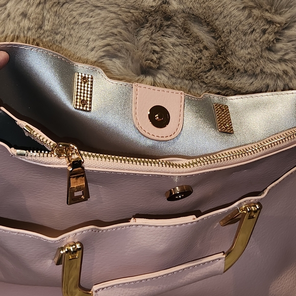 Urban Expressions pink purse - Picture 2 of 4